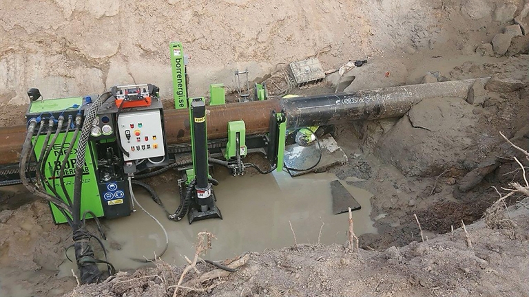 Hammer straight through with Geonex hammer drilling