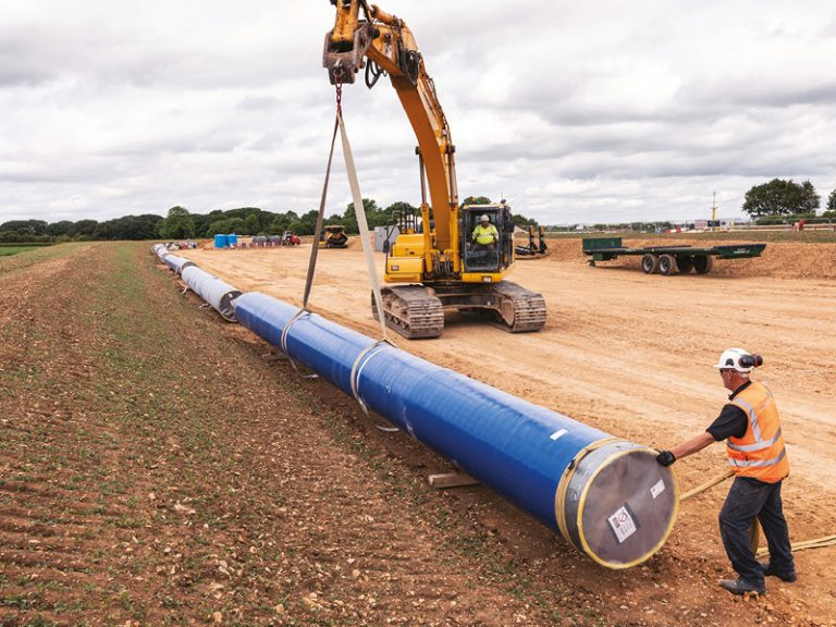 Anglian Water marks halfway point in new Lincoln to Grantham pipeline